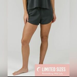 NWT Zyia Grey Solstice Shorts Size Large